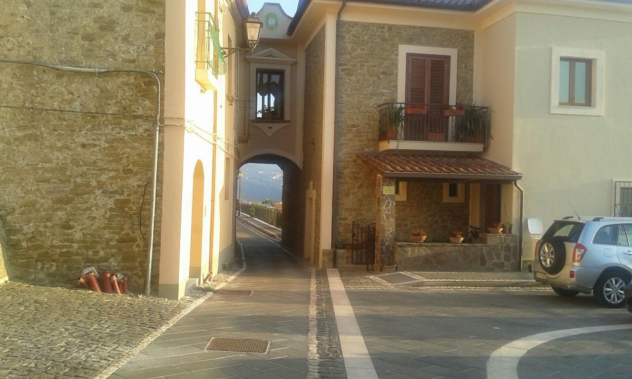 Pozzo Medievale Prignano Cilento Bagian luar foto
