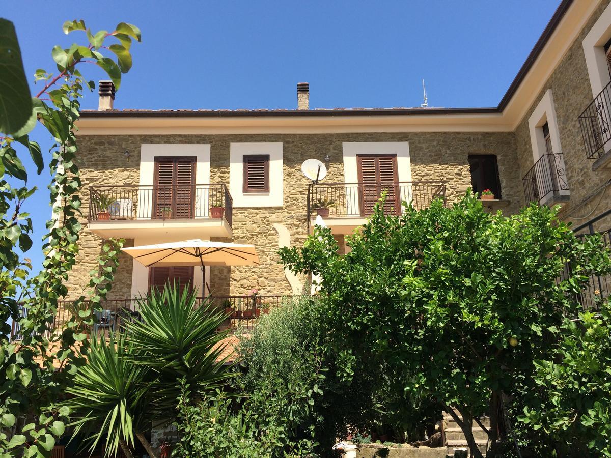 Pozzo Medievale Prignano Cilento Bagian luar foto